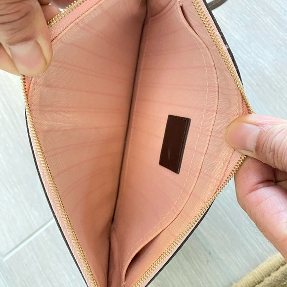 - SOLD-
Louis Vuitton Pouch for Neverful Ebene - Picture 13 of 14